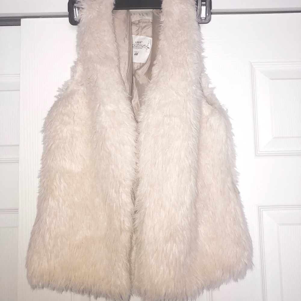 H&M white faux fur vest